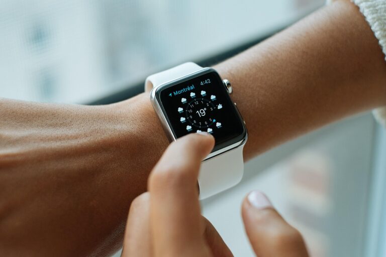 Doctors Warn: Wearable Devices Could Drastically Reduce Pregnancy Risks, But Are They Truly Reliable?